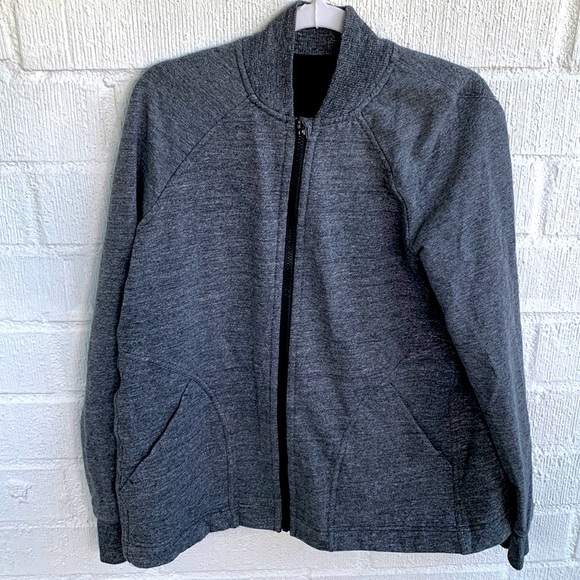 Lululemon Pleat to Street Bomber Coat Gray Pockets Back Pleat Jacket Sz 4 - Picture 5 of 10